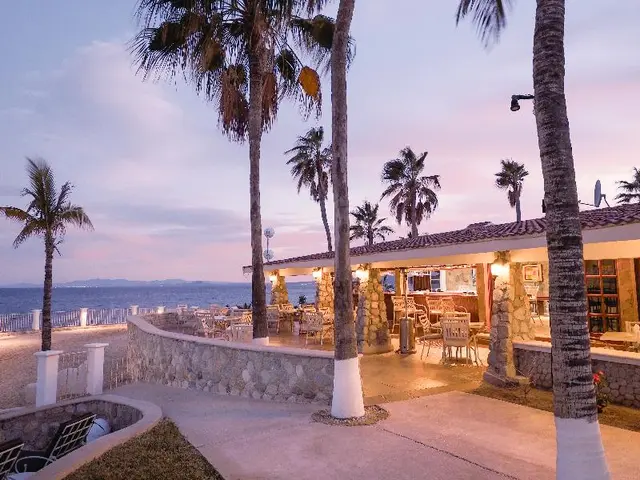 Punta Pescadero Paradise