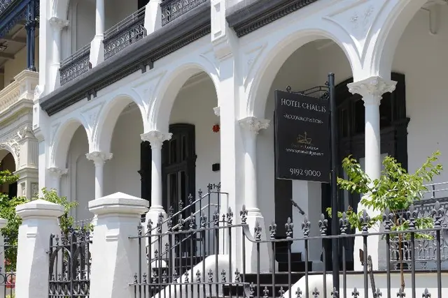 Hotel Challis