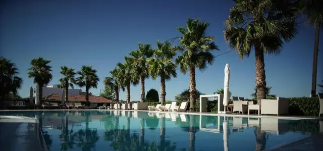 Valis Resort