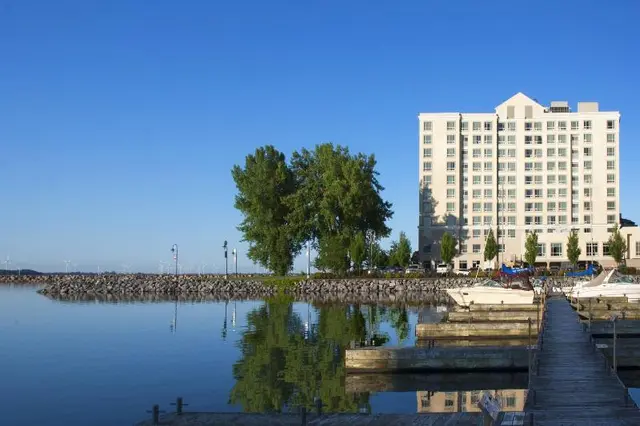 Residence Inn By Marriott Kingston Water'S Edge