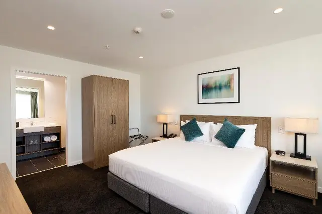 Oaks Auckland Hotel