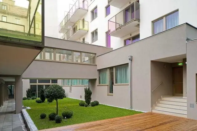 Pakat Suites Hotel