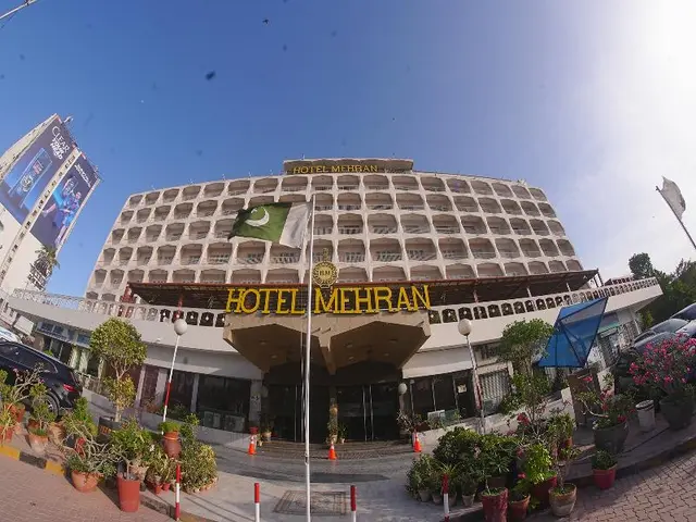 Hotel Mehran