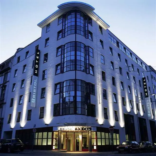 Tante ALMA Bristol Hotel