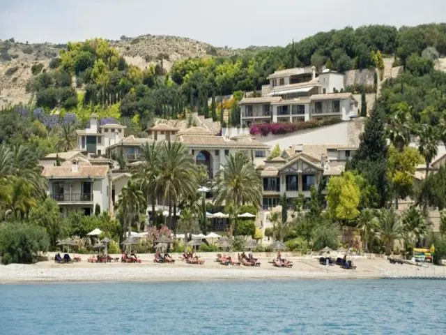 Columbia Beach Resort