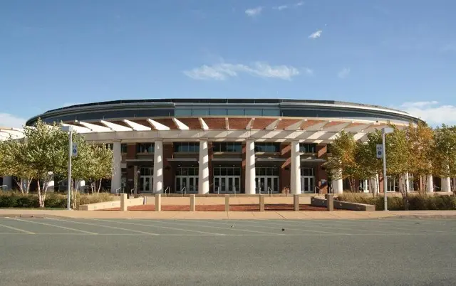 Hampton Inn & Suites Charlottesville - University