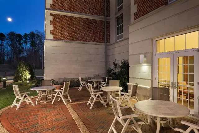 Hampton Inn & Suites Williamsburg-Central