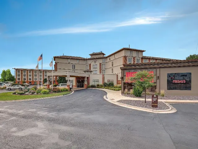 Doubletree By Hilton Hotel Bloomington
