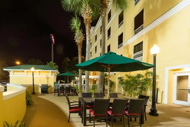 Hampton Inn & Suites Lake City