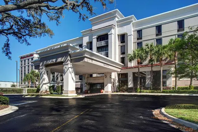 Hampton Inn & Suites Lake Mary At Colonial Townpar
