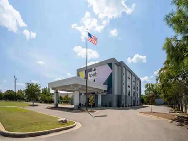 Spark By Hilton Decatur