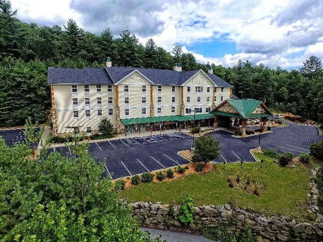 Hampton Inn & Suites Cashiers-Sapphire Valley