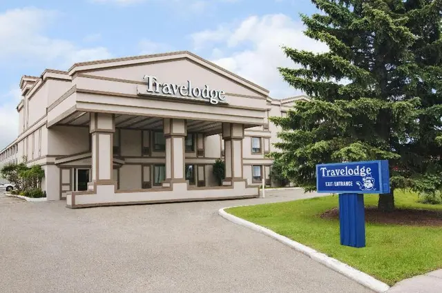 Travelodge by Wyndham Red Deer