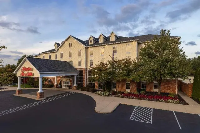 Hampton Inn & Suites State College at Williamsburg