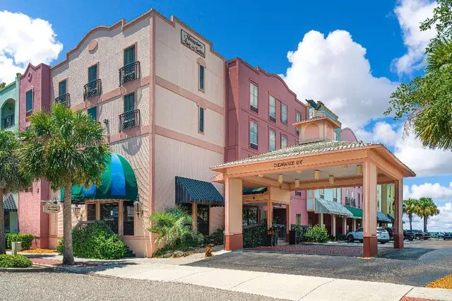 Hampton Inn & Suites Amelia Island-Historic HFront