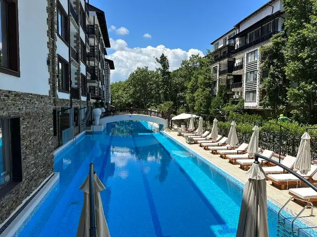 The Green Paradise Apartments