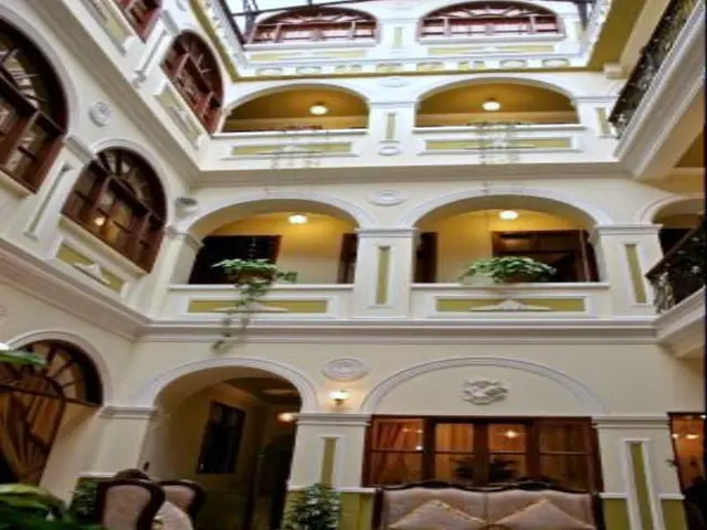 San Marino Royal