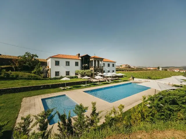 The Manor House Celeirós