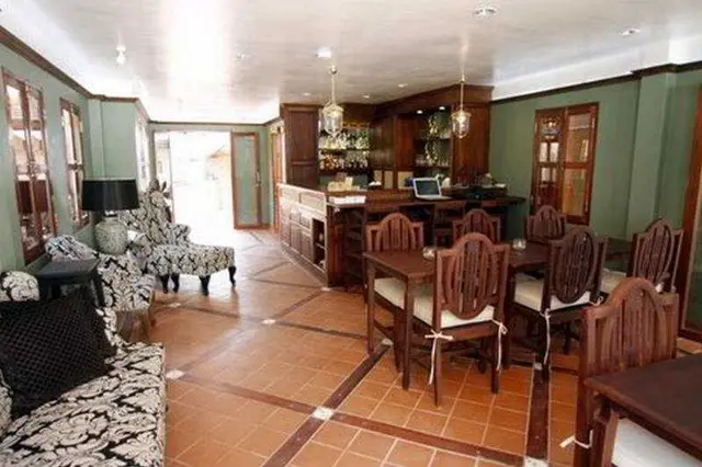 Villa Deux Rivières Hotel