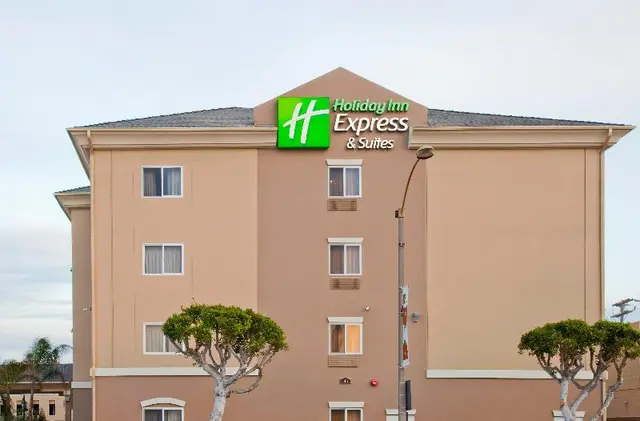 Holiday Inn Express and Suites LAX - Hawthorne