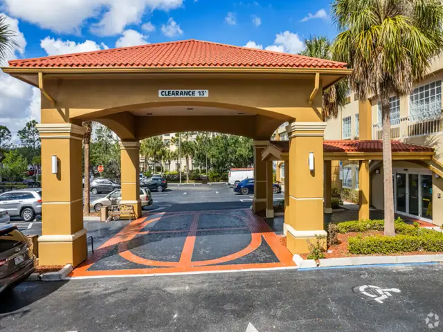 Stay Well Inn & Suites