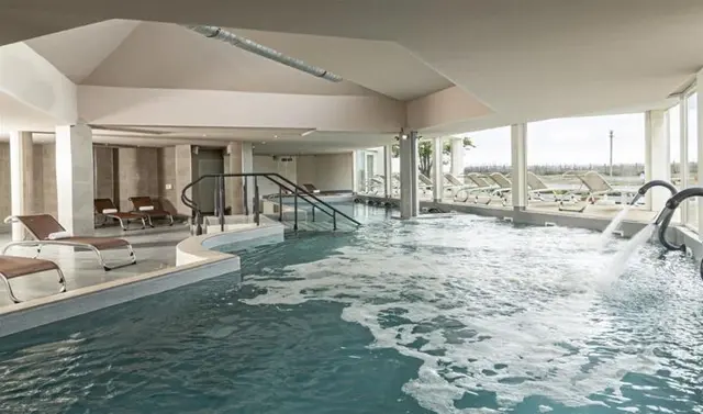 Hôtel & Spa Les Bains de Camargue by Thalazur