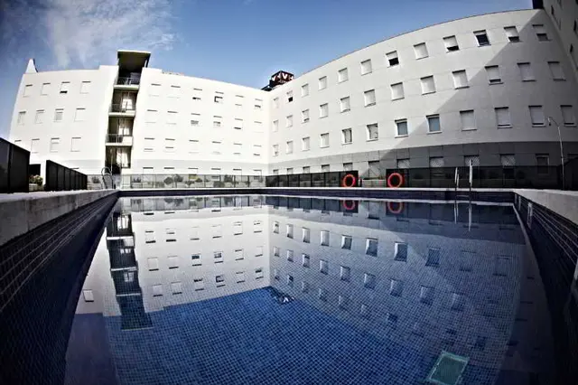 Vertice apartamentos Sevilla Aljarafe