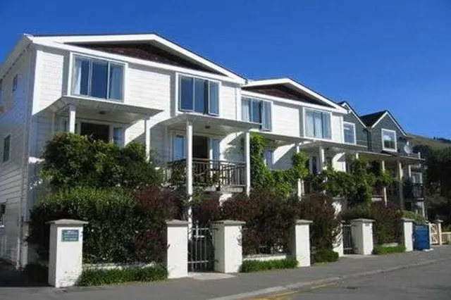 Bruce Apartments