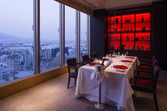 Kobe Bay Sheraton Hotel And Towers