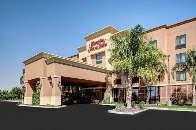 Hampton Inn & Suites Bakersfield/Hwy 58, CA