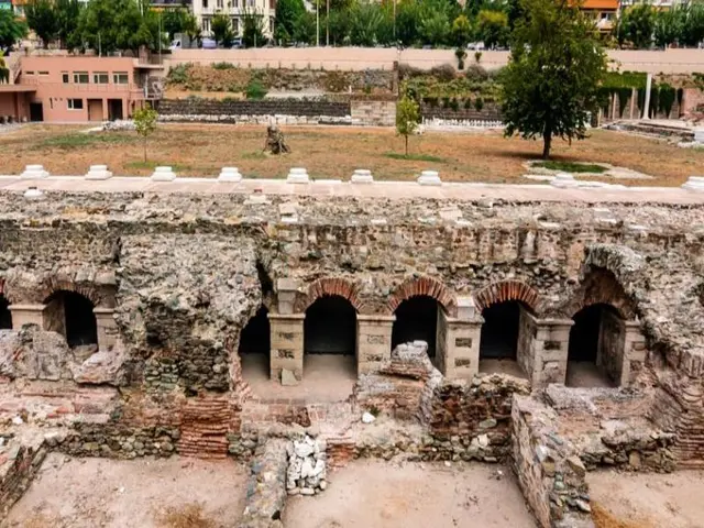 Kinissi Palace