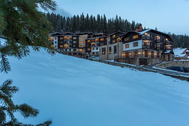 Stream Resort