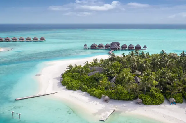 Anantara Dhigu Resort