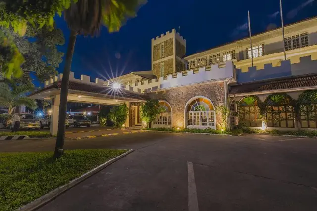 Protea Hotel Dar es Salaam Courtyard