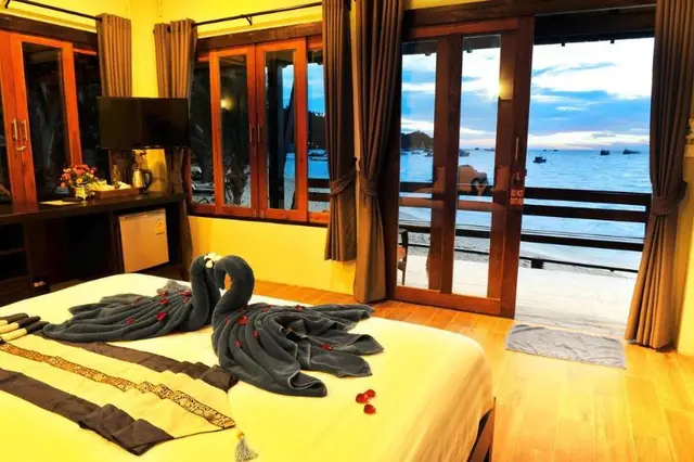 Koh Tao Beach Club