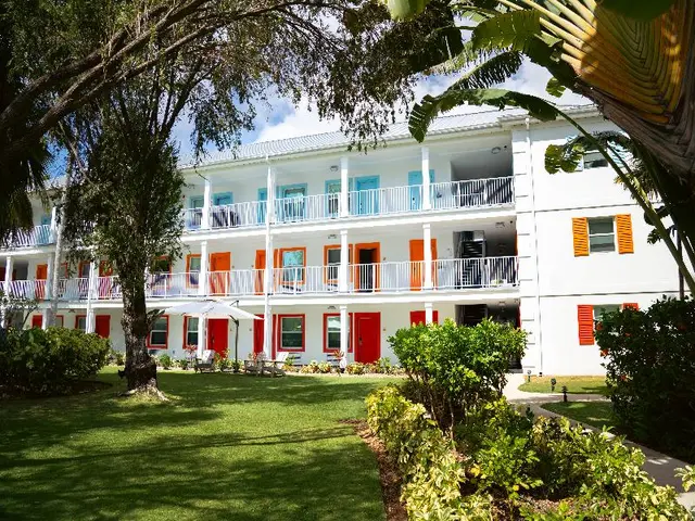 The Sunshine Hotel & Suites