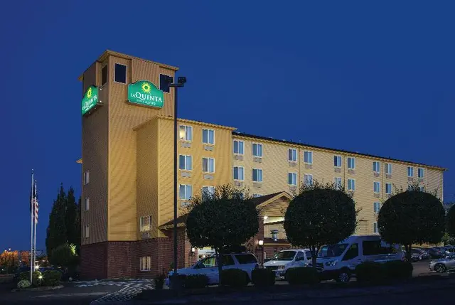 La Quinta Inn And Suites Portland Airport