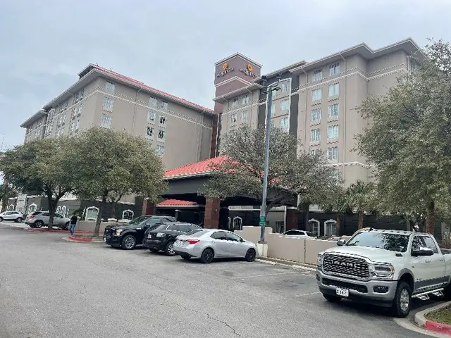 La Quinta Inn and Suites San Antonio Airport