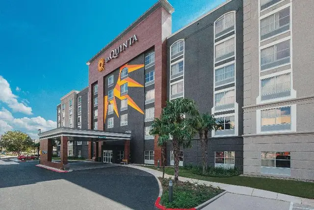 La Quinta Inn & Suites San Antonio Downtown