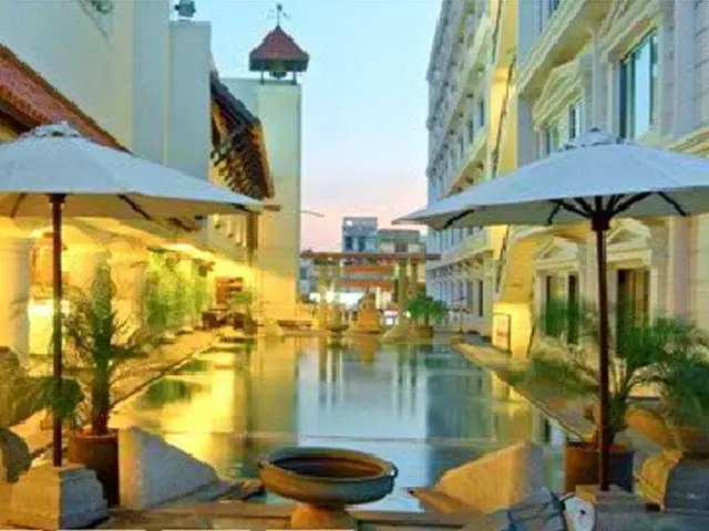 Anandha Inn