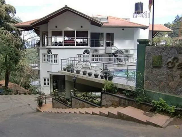 Oak Ray Senani Hotel - Kandy