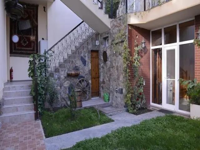 East Legend Hotel