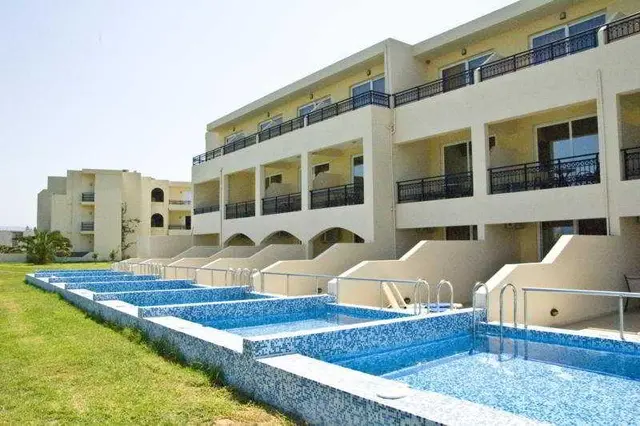 Vantaris Palace