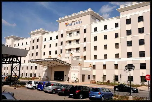 Metcourt Emperors Palace