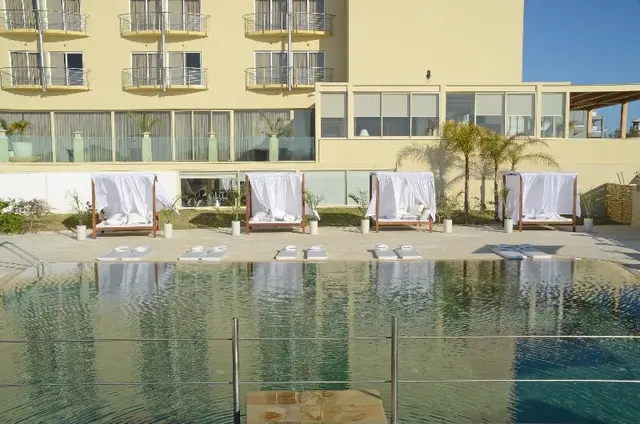 E Hotel Spa and Resort
