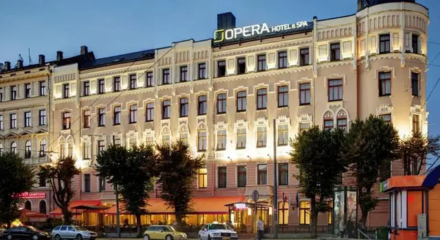 Hotel Opera