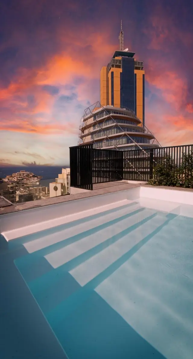 ONYX HOTEL