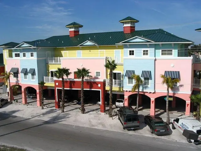 Lighthouse Resort Inn & Suites