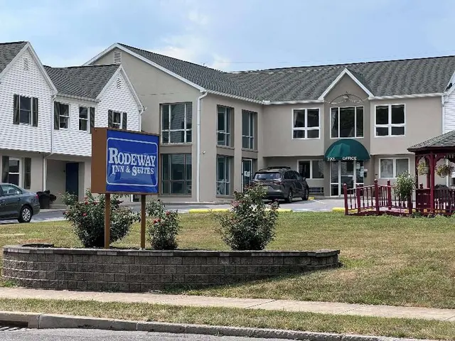 Rodeway Inn & Suites