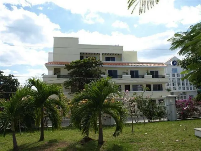 El Campanario